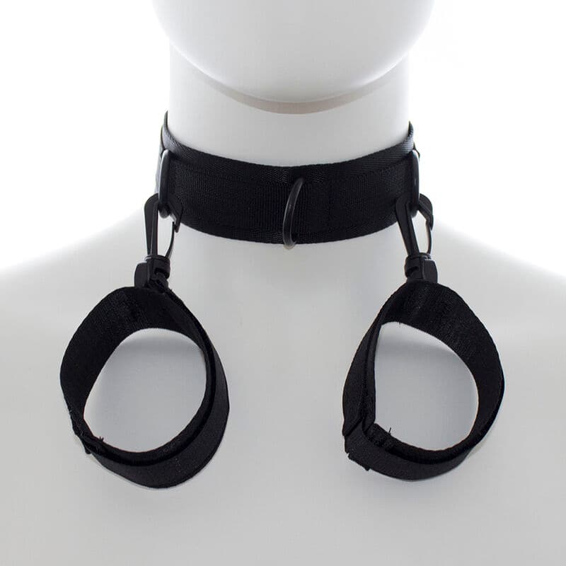 OHMAMA FETISH - NYLON HANDCUFFS AND COLLAR thumb 17