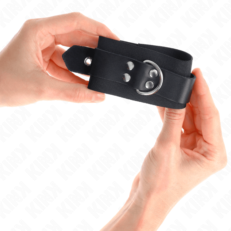 KINK - NYLON WRIST RESTRAINTS BLACK WITH LEATHER BELT BLACK ADJUSTABLE 19-29 CM X 5.1 CM thumb 4