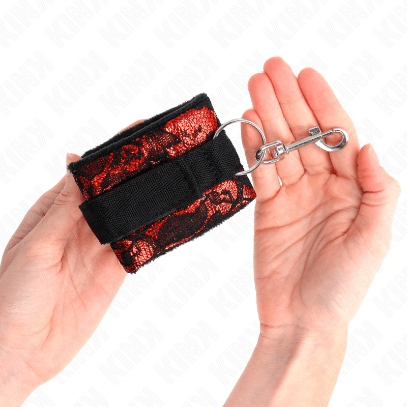 KINK - SCANDAL WRIST RESTRAINTS RED-BLACK thumb 4