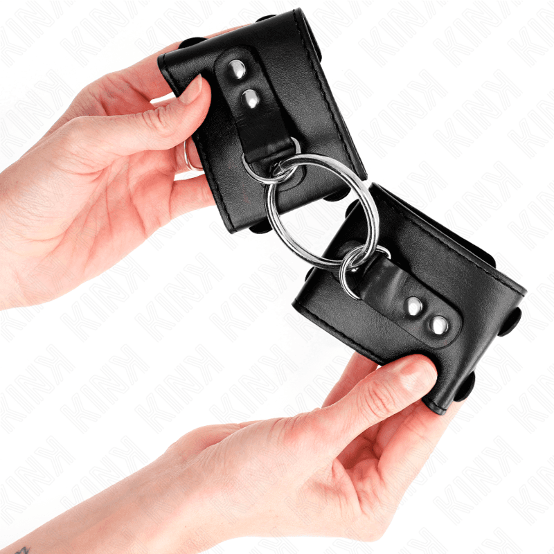 KINK - FIXED WRIST RESTRAINTS WITH RING AND STUDS ADJUSTABLE BLACK 17-22 CM X 6.5 CM thumb 4