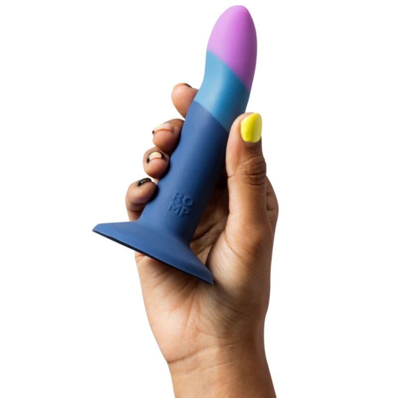 ROMP - PICCOLO SILICONE DILDO WITH TRICOLOR SUCTION CUP 14 CM thumb 3