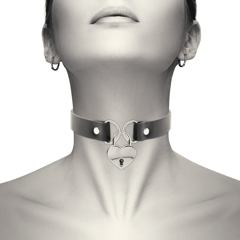 COQUETTE CHIC DESIRE - VEGAN LEATHER NECKLACE WITH HEART ACCESSORY WITH KEY thumb 2